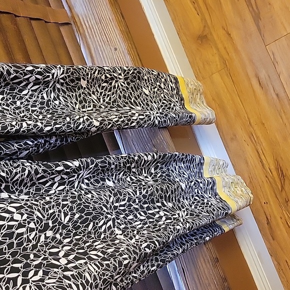 Pantsuit - Picture 3 of 4